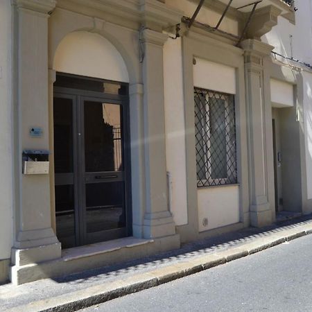 Appartamento Centro Citta Free Private Car Parking リヴォルノ エクステリア 写真